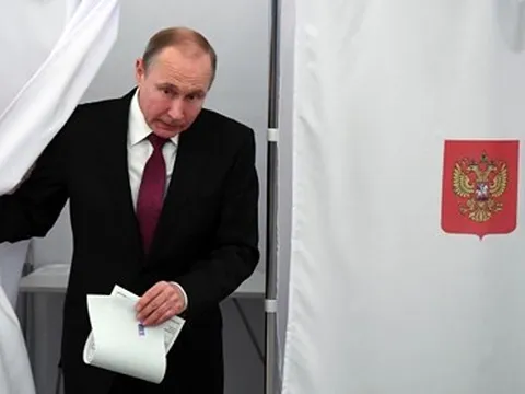 Bầu Tổng thống Nga: Ai đi bầu được mua thực phẩm giảm giá 30%,đi taxi miễn phí