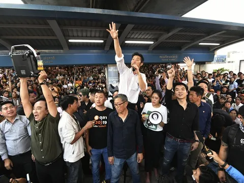 Người Thái Lan xuống đường trong cuộc biểu tình lớn nhất từ năm 2014