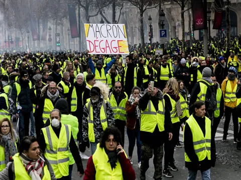 Biểu tình 'Áo vàng' tiếp diễn tuần thứ 10 liên tiếp