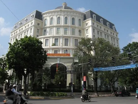 Bộ Tài chính yêu cầu không chúc Tết, tặng quà