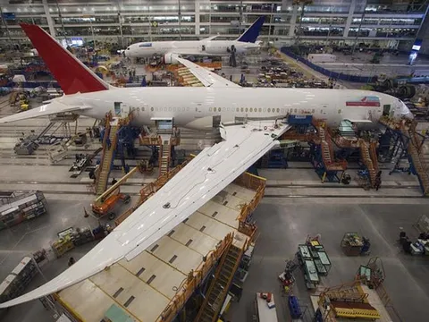Boeing lại đối mặt khủng hoảng về chất lượng sản xuất 787 Dreamliner