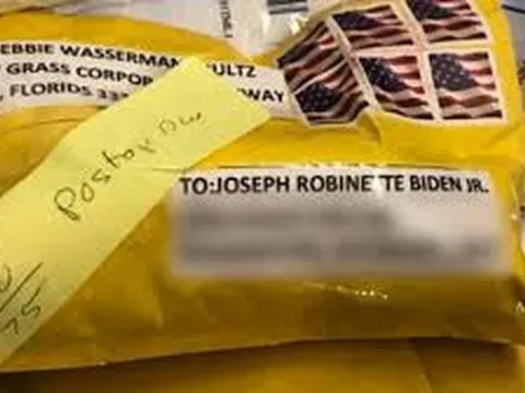 Phát hiện thêm 2 bưu kiện khả nghi gửi tới các thành viên đảng Dân chủ Mỹ