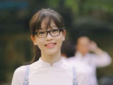 Bùi Phương Nga: Từ cô bé có mái tóc cụt lủn đến nàng á hậu 1 Việt Nam