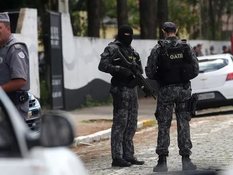 Hai thiếu niên xả súng khiến nhiều người thương vong, rồi tự sát ở Brazil
