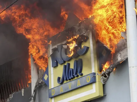 Cháy trung tâm mua sắm ở Philippines, gần 40 người chết