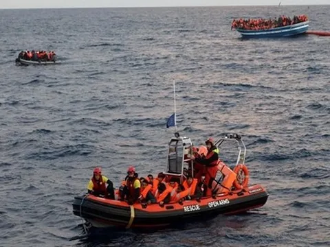 Chìm tàu ở Địa Trung Hải, 146 người có thể đã chết