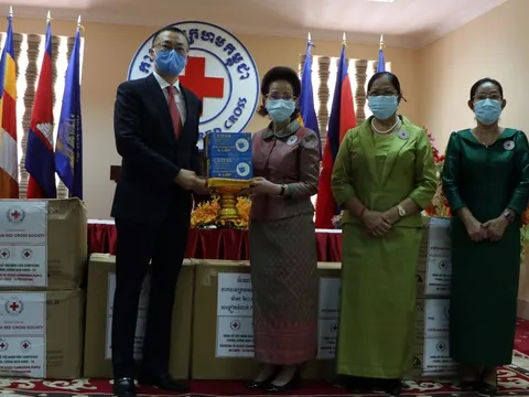 Hội Chữ thập Đỏ Việt Nam - Campuchia chung tay chống Covid-19