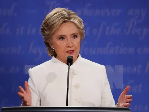 Hàng triệu người Mỹ kêu gọi các đại cử tri bỏ phiếu cho bà Clinton