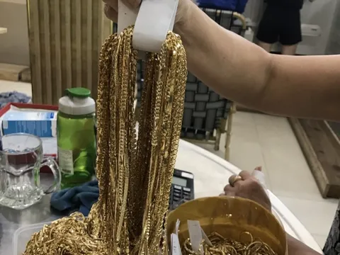 Công an Quảng Nam tìm chủ nhân 230 lượng vàng