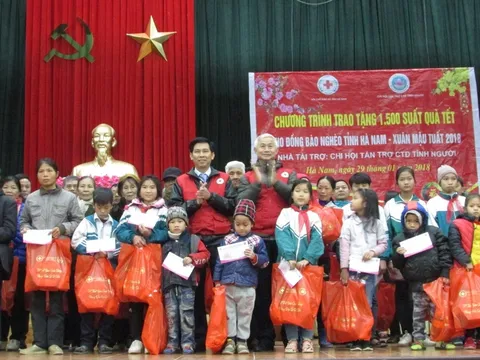 1.500 suất quà Tết đến với người dân tỉnh Hà Nam