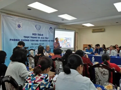 Đấu tranh phòng, chống xâm hại trẻ em