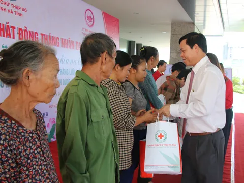 Hội Chữ thập đỏ tỉnh Hà Tĩnh tiếp nhận hơn 5 tỷ đồng ủng hộ ‘Tháng Nhân đạo’
