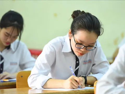 Điều chỉnh nội dung dạy học cấp THCS, THPT