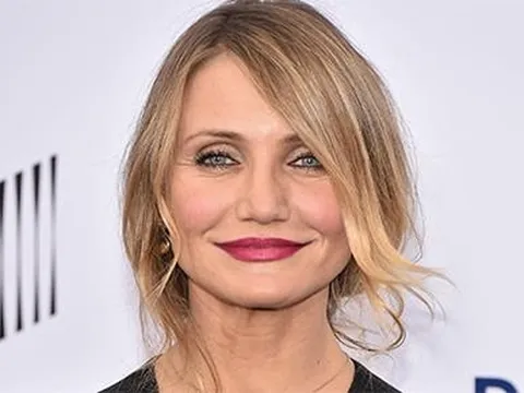 Điểm danh những sao nữ "nổi đình nổi đám" trong năm qua