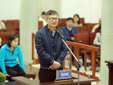 Bất ngờ tạm dừng phiên tòa xét xử em trai ông Đinh La Thăng