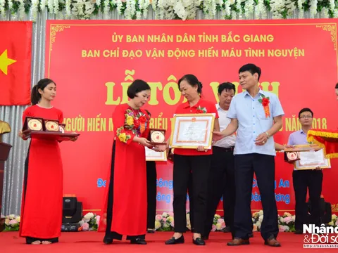 Bắc Giang: Tôn vinh 755 tập thể, dòng họ, gia đình, cá nhân hiến máu tiêu biểu