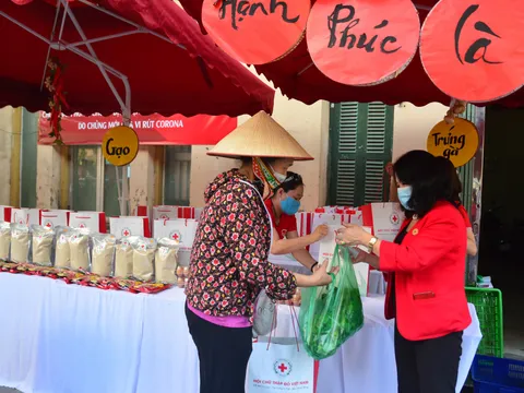 Đại dịch Covid-19 từ góc nhìn nhân đạo