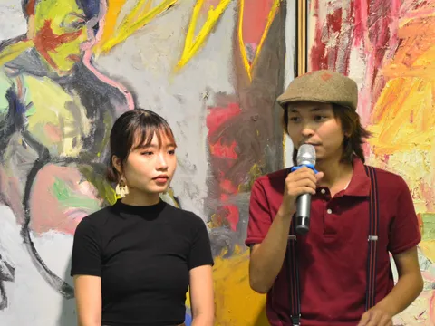 Hai họa sĩ 9X “Kể chuyện” cuộc sống bằng tranh