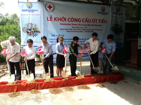 Thêm chiếc cầu chữ thập đỏ nối nhịp đôi bờ