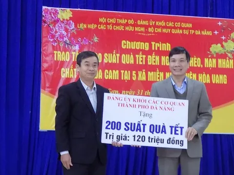Đà Nẵng: Trao 600 suất quà Tết cho người nghèo 5 xã trung du-miền núi