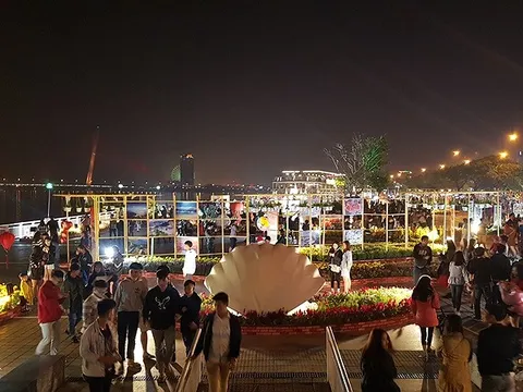 Khách du lịch tới Đà Nẵng dịp tết tăng mạnh