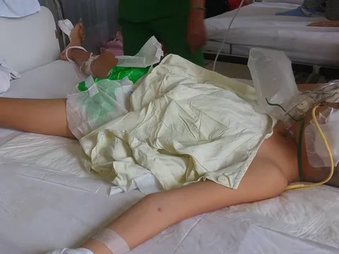 Số phận bất hạnh của bé gái nghèo