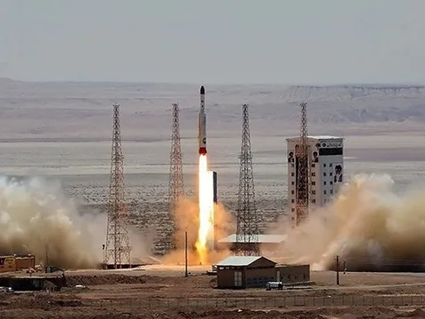 Iran tiếp tục phóng vệ tinh bất chấp sự phản đối của Mỹ