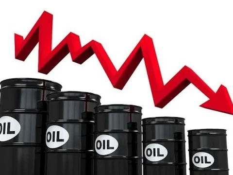 Giá dầu thô giảm mạnh
