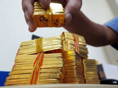 Giá vàng bật tăng trong "cơn lốc" bán tháo