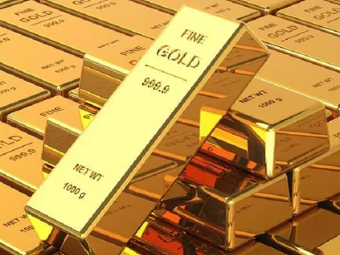 Giá vàng trong nước vượt mốc 38 triệu, cao nhất trong 2 năm qua