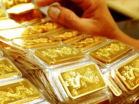 Giá vàng hôm nay: Cả chuyên gia và nhà đầu tư nhận định giảm