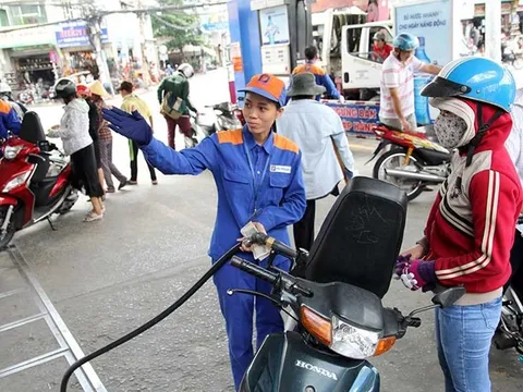 Giá xăng sẽ tăng lên 25.000 đồng/lít vì thuế?