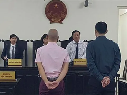 Giám đốc người Nhật lĩnh 10 năm tù vì buôn lậu 7 pho tượng vàng
