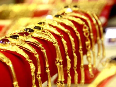 Giá vàng ngày 23/9 tăng cao do căng thẳng tại vùng Vịnh