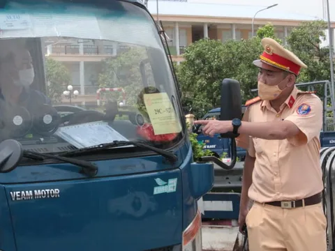 Hà Nội yêu cầu không bố trí lái xe chưa thực hiện xét nghiệm Covid-19 tham gia vận chuyển