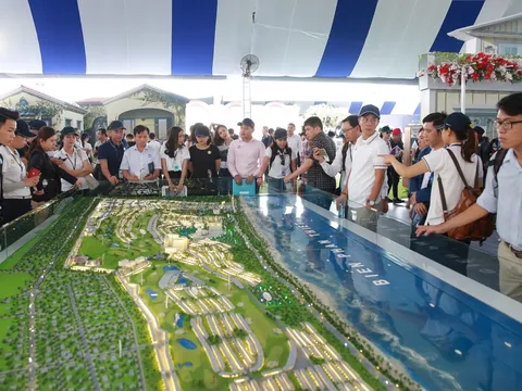 Khó lý giải sức hút trong 2 ngày đầu diễn ra Novaland Expo