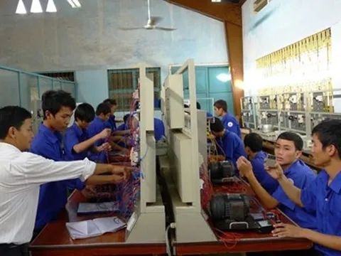 Hàng chục nghìn lao động trước nguy cơ thất nghiệp
