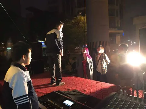 Hành động đẹp của Mỹ Tâm trong đêm Giáng sinh gây xúc động