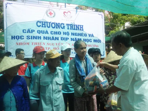Hậu Giang: Chung tay chia sẻ khó khăn với người nghèo