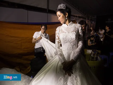 H'Hen Niê và loạt sao Việt mệt mỏi vì phải chờ diễn quá lâu