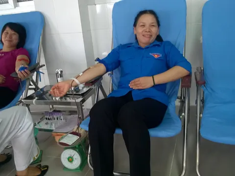 Những bông hoa đẹp trong phong trào hiến máu trên quê hương Đất tổ
