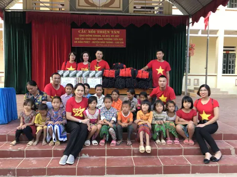 Doanh nhân Nguyễn Thị Thu Hiên: 'Người đi góp nhặt yêu thương'