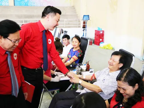 Máu cứu người - bắt đầu từ nhà quản lý