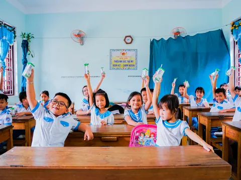 Quảng Nam triển khai sữa học đường, trẻ em được uống sữa miễn phí