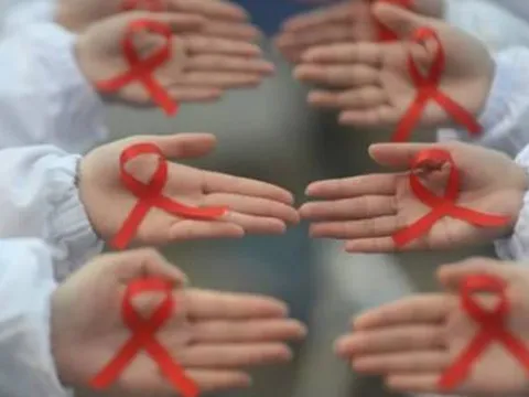 Nhiều học sinh ở Indonesia bị cho thôi học vì nhiễm HIV