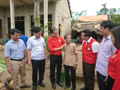 Hội CTĐ Việt Nam hỗ trợ nhân dân Hà Tĩnh hơn 1,6 tỷ đồng khắc phục hậu quả bão số 10