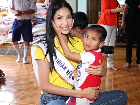 Hoàng Thùy đại diện Việt Nam chinh chiến tại Miss Universe 2019