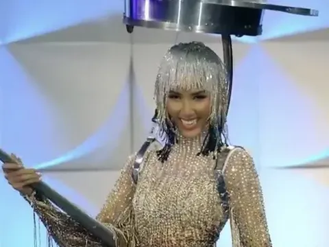 Hoàng Thuỳ trình diễn 'Café phin sữa đá', vươn lên Top 10 Missosology