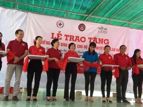 Trao tặng 200 giếng nước và quà tại Cù Lao Dung - Sóc Trăng