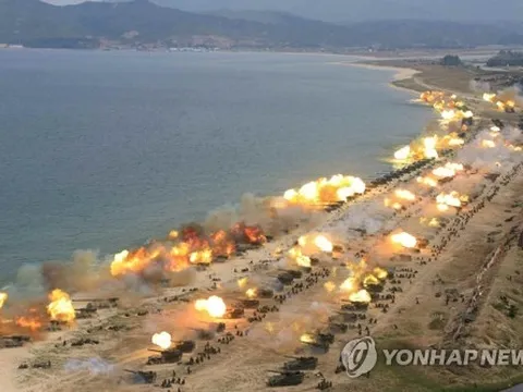 Hơn 300 khẩu pháo Triều Tiên đồng loạt khai hỏa về phía biển